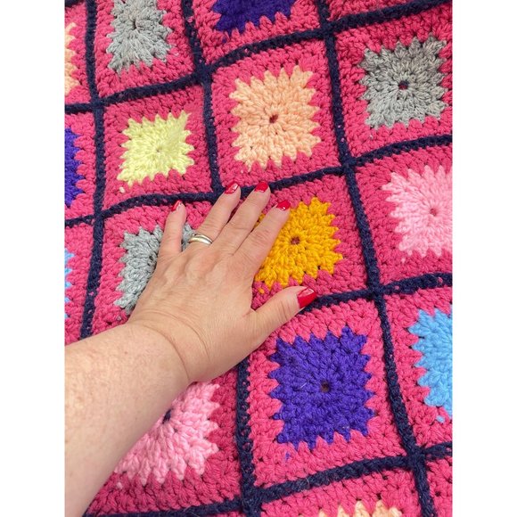 Vintage throw, granny square throw, granny square afghan, crochet throw - Picture 3 of 6